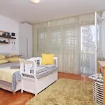 아파트 Nina 마카르스카