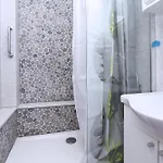 Nina 아파트 마카르스카