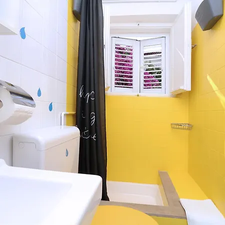 Nina 마카르스카