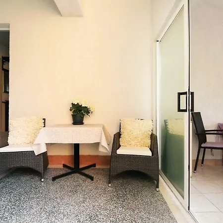 Nina Apartament