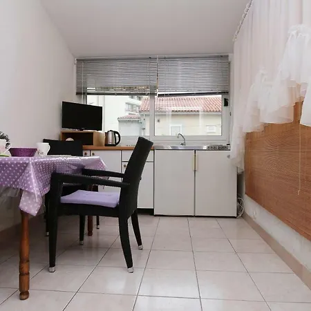 Nina Apartament Makarska