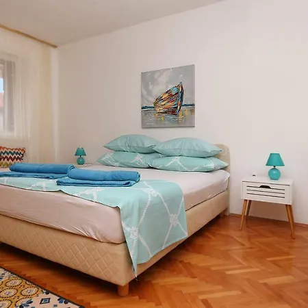Nina Apartament