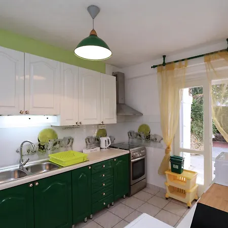 Nina Apartment *