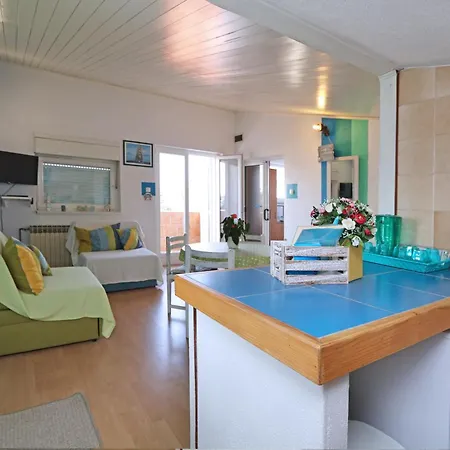 Nina 마카르스카