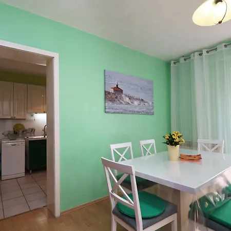 Nina * 마카르스카