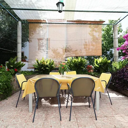 Nina Appartement Makarska