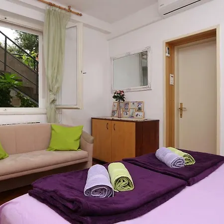 Nina Apartament Makarska