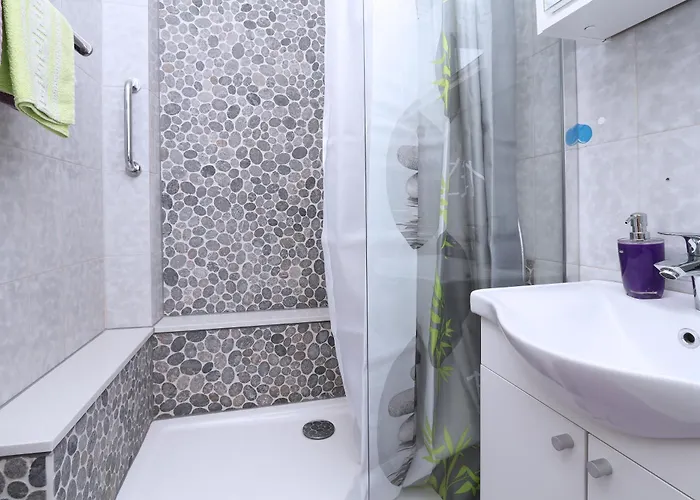 Nina Apartment Makarska