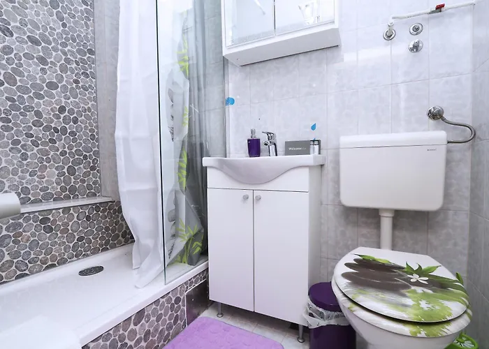 Apartment Nina Makarska