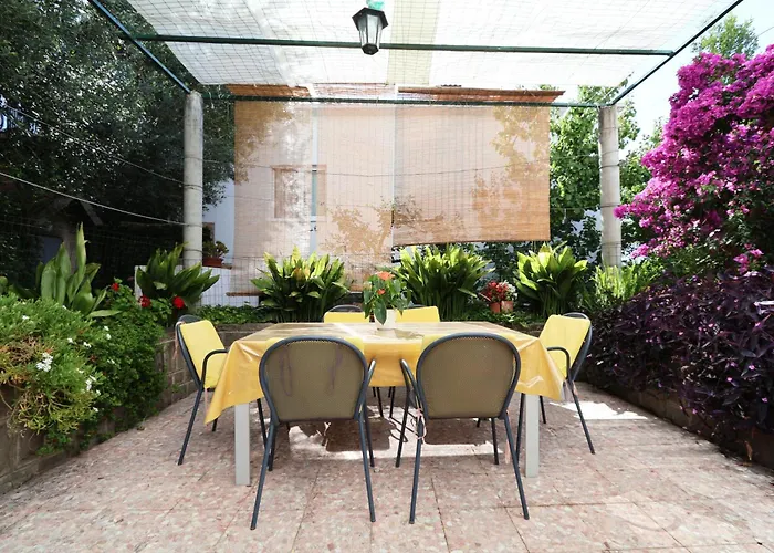 Nina Apartment Makarska