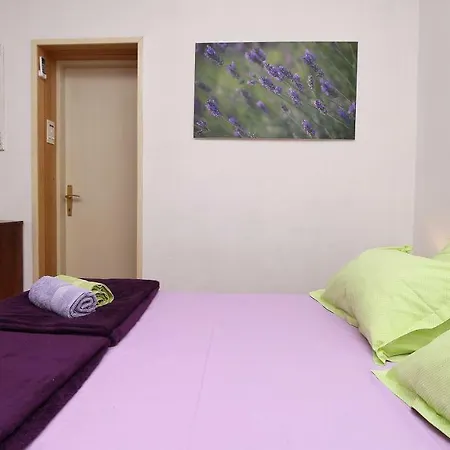 Nina * Макарска