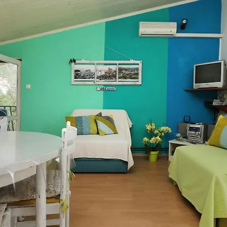 Nina Макарска