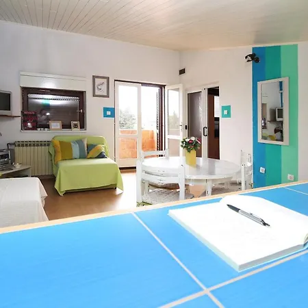 Nina Макарска