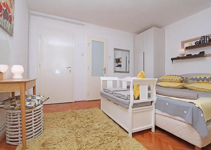 Nina Apartment Makarska